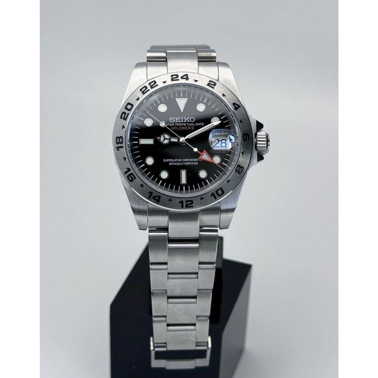 Custom Seiko Mod • Black “Kplorer II” Automatic GMT • 39mm